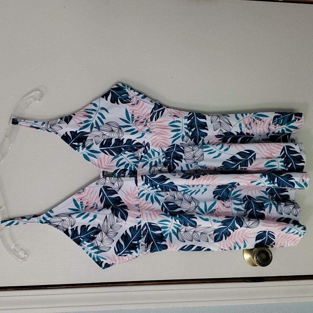 3XL SWIM TOP WITH ADJUSTABLE STRAPS